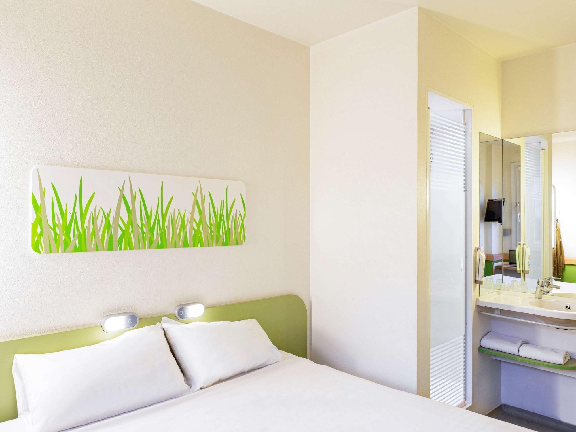 Ibis Budget Бержерак Экстерьер фото